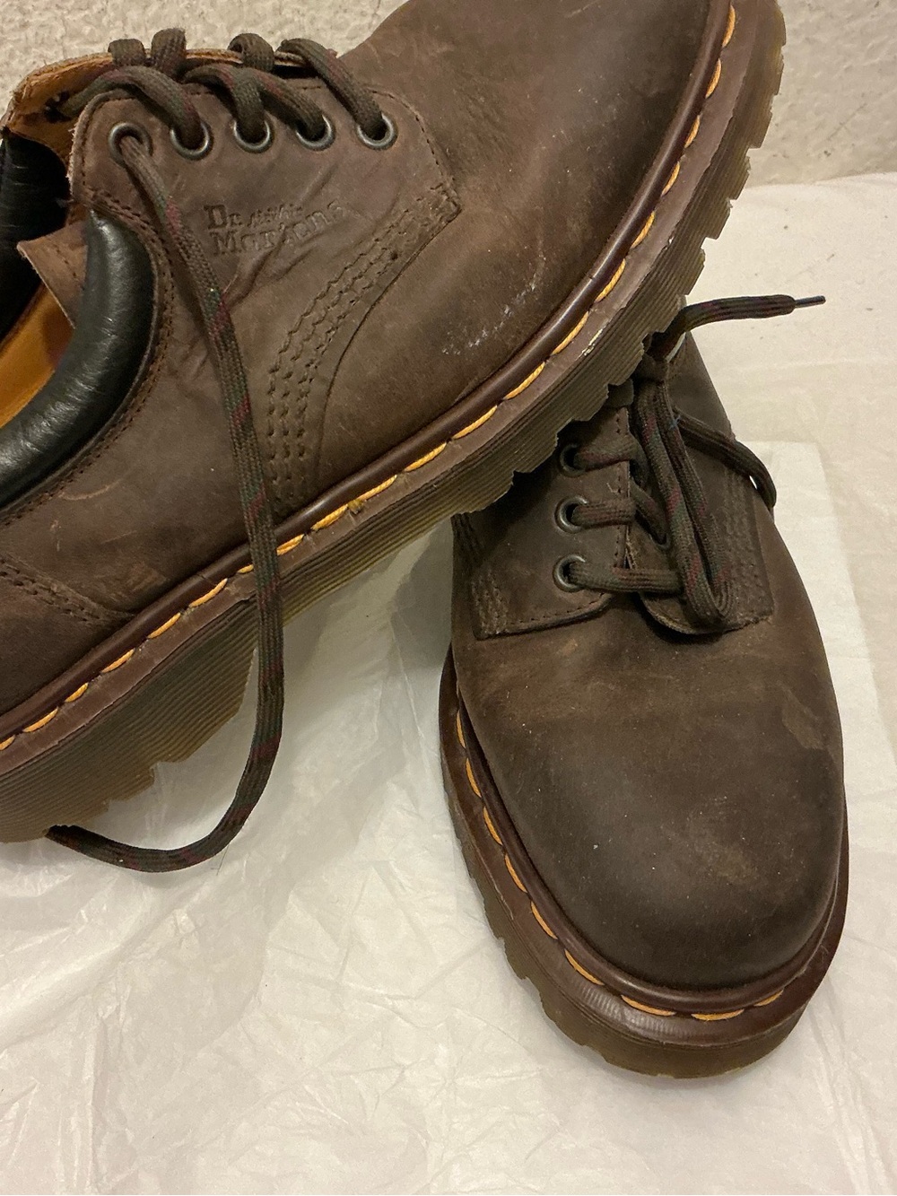 Dr. Martens 8053 Crazy Horse Leather Casual Shoes in dark brown size 8 England - Picture 5 of 10